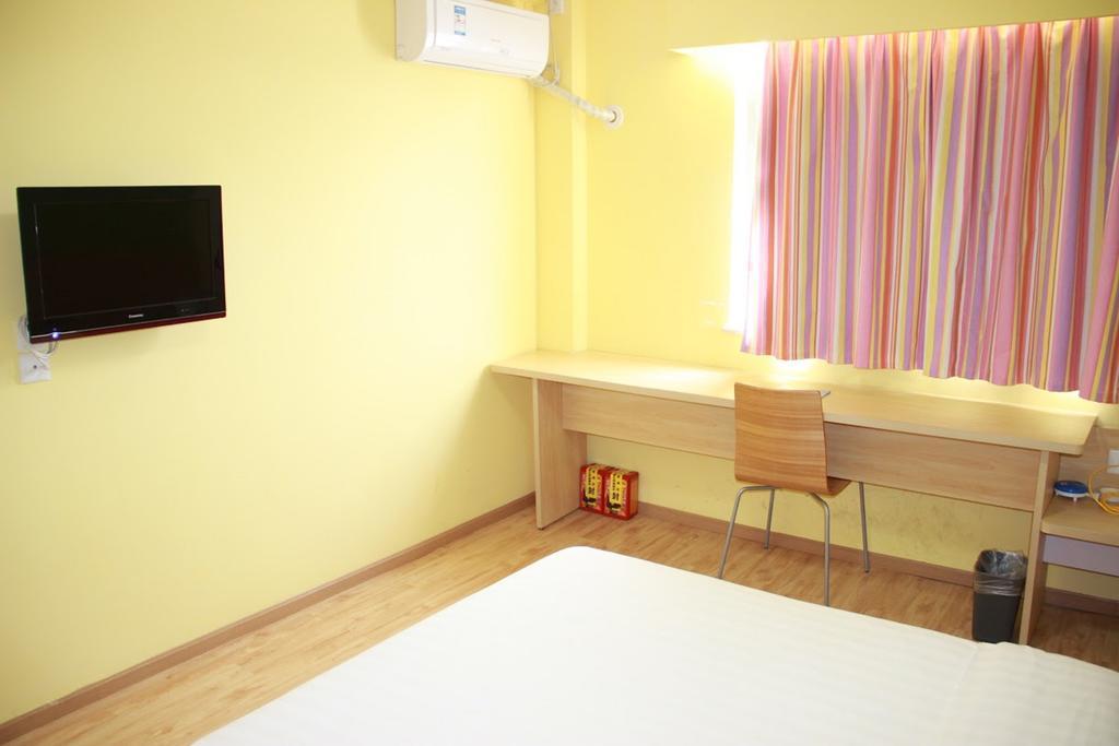7Days Inn Beijing Zhongguan Village Suzhou Bridge Bagian luar foto